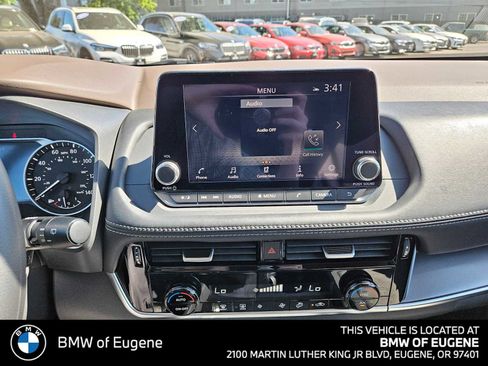 Used 2022 Nissan Rogue SV AWD/4WD image 30