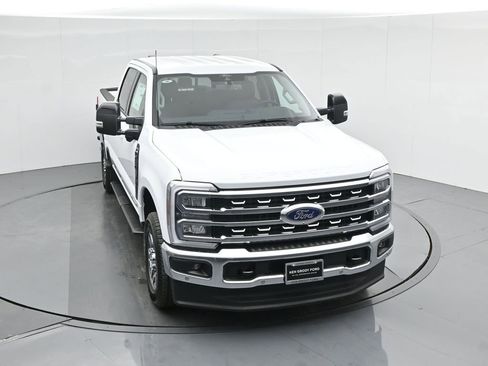 New 2026 Ford F250 Lariat w/ Lariat Premium Package image 38
