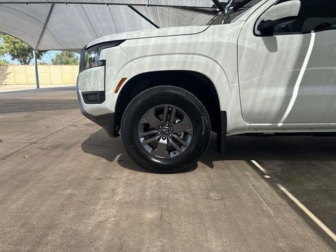 New 2026 Nissan Frontier SV w/ SV Convenience Package RWD image 5