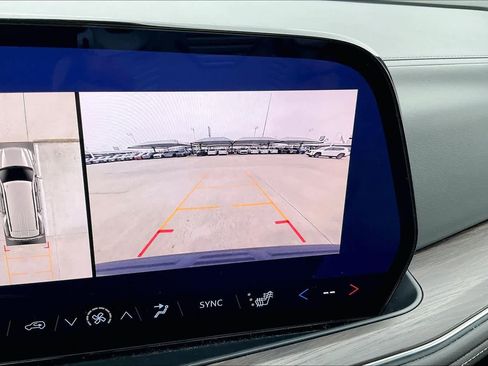 Certified 2025 Chevrolet Tahoe Z71 image 25