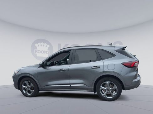 Used 2023 Ford Escape ST-Line Select w/ Tech Pack #2 AWD/4WD image 8