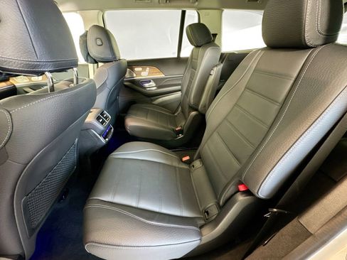 New 2026 Mercedes-Benz GLS 580 4MATIC image 22