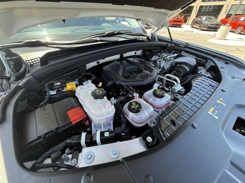 Used 2023 Jeep Grand Cherokee 4WD 4xe image 34