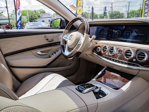 Used 2018 Mercedes-Benz S 560 Sedan image 19