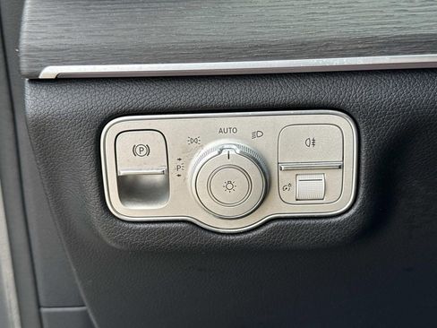 Used 2022 Mercedes-Benz GLE 350 4MATIC image 45