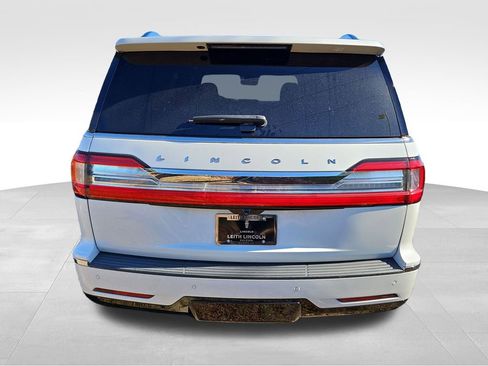 Used 2020 Lincoln Navigator Reserve w/ Equipment Group 208A Reserve image 5