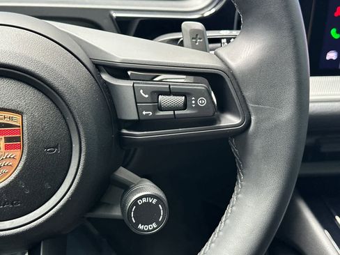 Certified 2025 Porsche Cayenne image 28