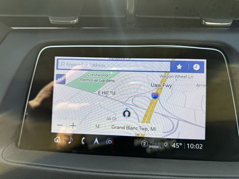 Used 2022 Cadillac XT4 Premium Luxury image 4