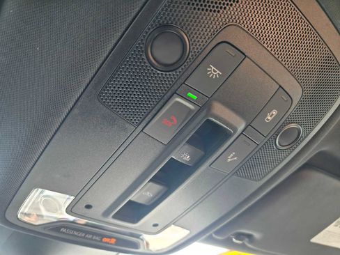 Used 2024 Audi Q3 2.0T Premium w/ Convenience Package image 34