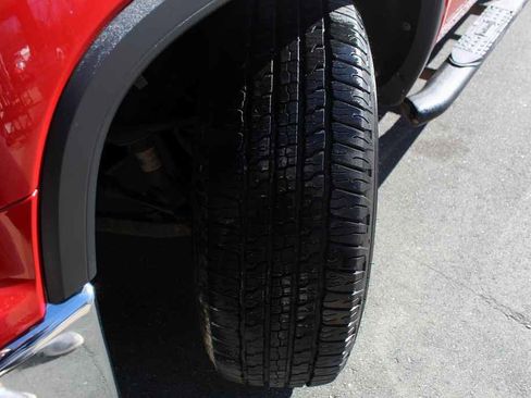 Used 2014 GMC Sierra 1500 w/ Sierra Appearance Package image 23