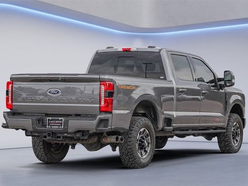 Used 2023 Ford F250 Lariat w/ Lariat Ultimate Package image 6