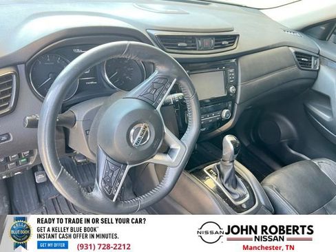 Used 2017 Nissan Rogue SL w/ SL Premium Package image 9