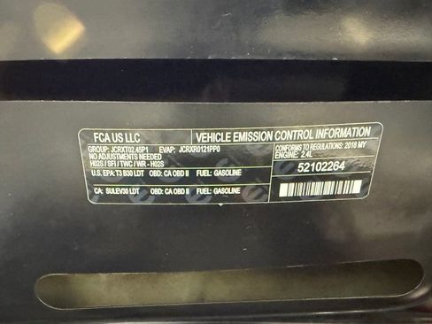 Used 2018 Jeep Renegade Limited image 33