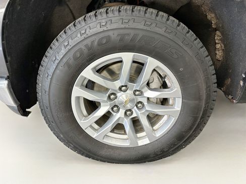 Used 2021 Chevrolet Silverado 1500 LT w/ Z71 Off-Road Package AWD/4WD image 35