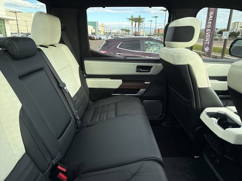 Used 2022 Toyota Tundra Capstone image 8