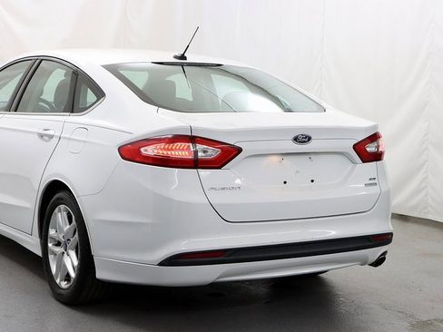 Used 2013 Ford Fusion SE image 7