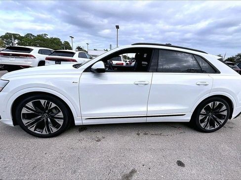 New 2026 Audi Q8 Premium Plus image 8