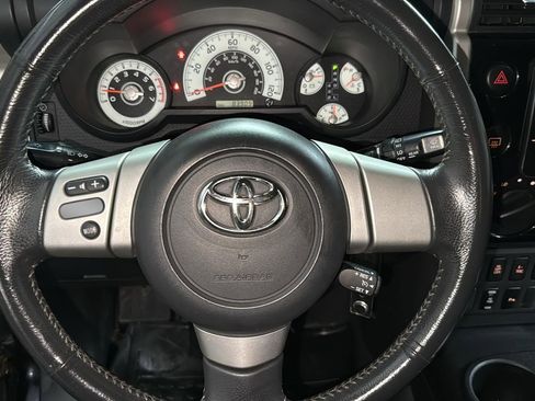 Used 2007 Toyota FJ Cruiser Base w/ Upgrade Pkg 2 image 14