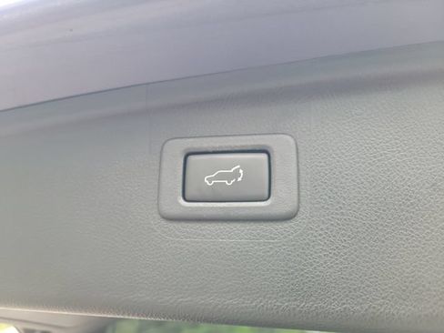 Used 2015 Subaru Outback 2.5i Premium AWD/4WD image 11