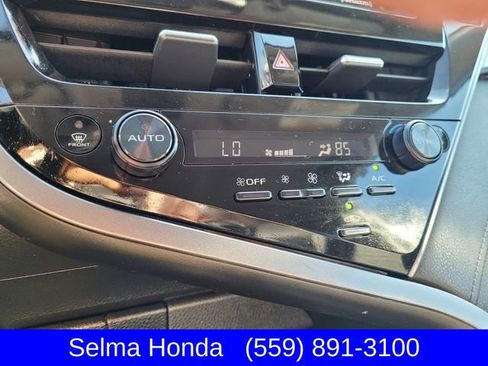 Used 2024 Toyota Camry SE image 18
