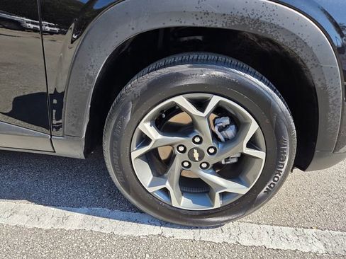 Certified 2025 Chevrolet Trax LT w/ LT Convenience Package image 26