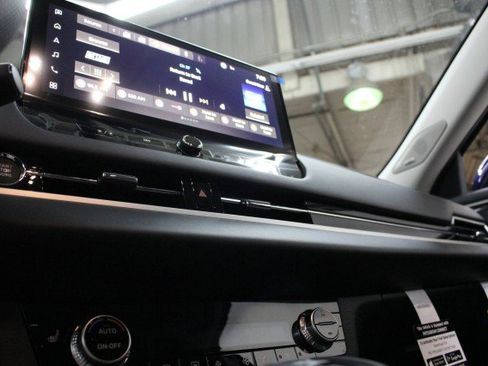 New 2026 Mitsubishi Outlander SE image 12