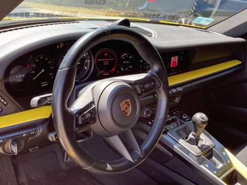 Used 2023 Porsche 911 Carrera T RWD image 4