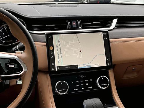Used 2023 Jaguar F-PACE S AWD/4WD image 6