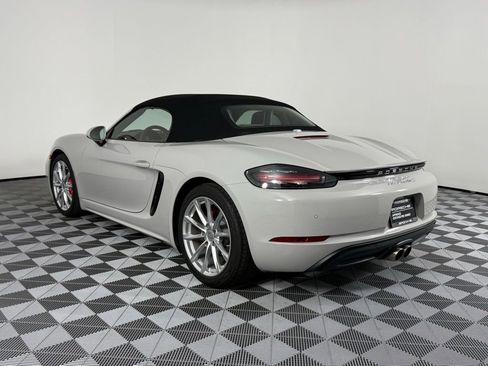 Certified 2023 Porsche 718 Boxster S RWD image 3