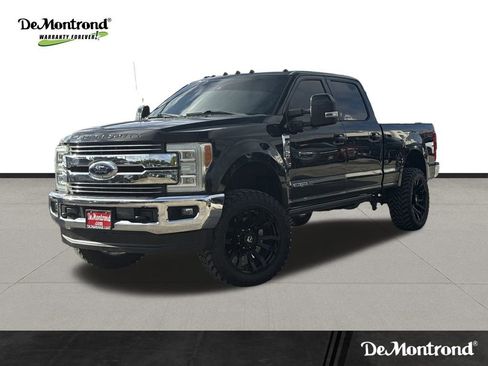 Used 2017 Ford F250 Lariat w/ Lariat Ultimate Package AWD/4WD image 1