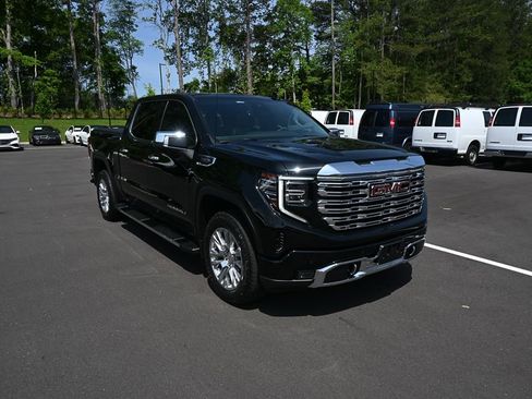 Used 2023 GMC Sierra 1500 Denali w/ Technology Package AWD/4WD image 24