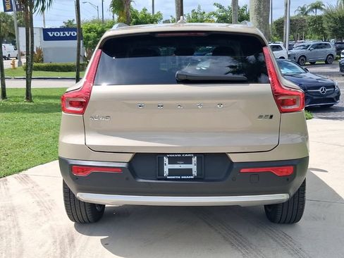 Used 2025 Volvo XC40 B5 Ultra w/ Protection Package AWD/4WD image 5
