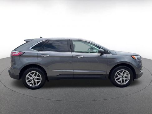 Used 2024 Ford Edge SEL image 16