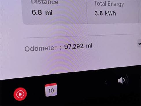 Used 2020 Tesla Model Y Long Range image 34