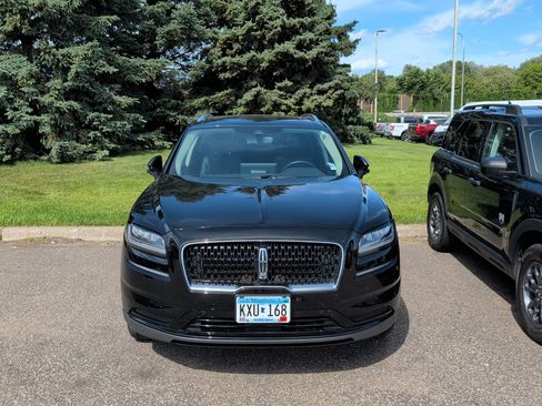 Used 2023 Lincoln Nautilus Reserve w/ Equipment Group 201A AWD/4WD image 5