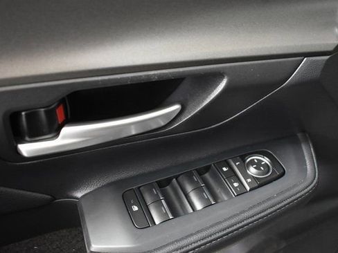 Used 2025 Toyota Grand Highlander AWD image 8