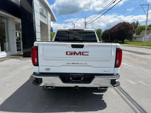 Used 2023 GMC Sierra 1500 SLT w/ SLT Premium Package AWD/4WD image 7