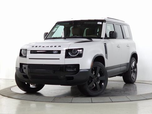 Used 2026 Land Rover Defender 110 S AWD/4WD image 1