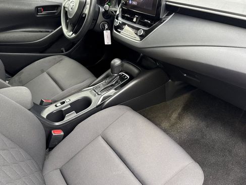 Used 2024 Toyota Corolla LE image 31