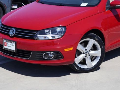 Used 2012 Volkswagen Eos Lux FWD image 6