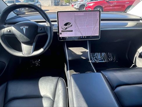 Used 2020 Tesla Model 3 Standard Range Plus RWD image 13