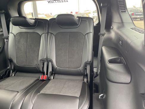 New 2025 Jeep Grand Cherokee L Altitude image 25