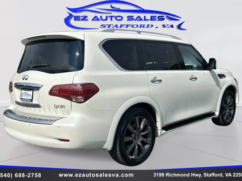 Used 2017 INFINITI QX80 Signature Edition w/ All Season Package AWD/4WD image 5