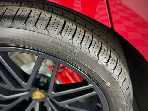 New 2026 Porsche Macan GTS image 18