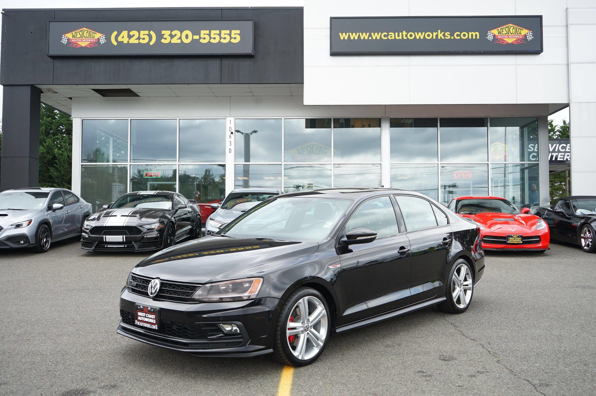 Used 2016 Volkswagen Jetta GLI SE FWD image 1