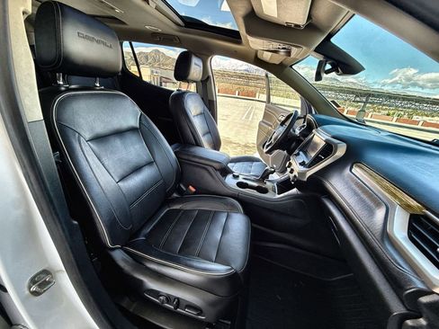 Used 2019 GMC Acadia Denali w/ Technology Package image 21