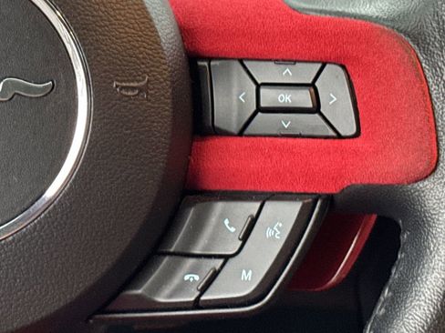 Used 2019 Ford Mustang Coupe image 22