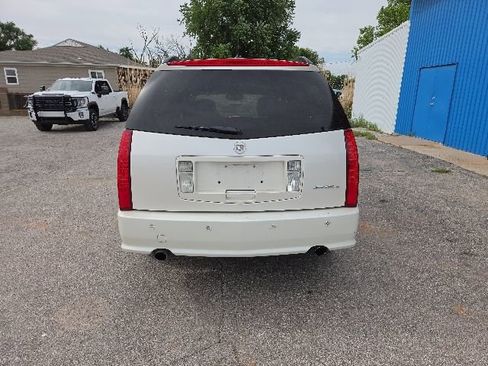 Used 2008 Cadillac SRX AWD w/ Utility Package image 6