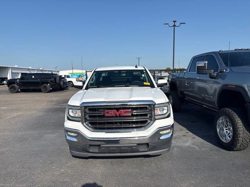 Used 2018 GMC Sierra 1500 SLE w/ SLE Value Package RWD image 3