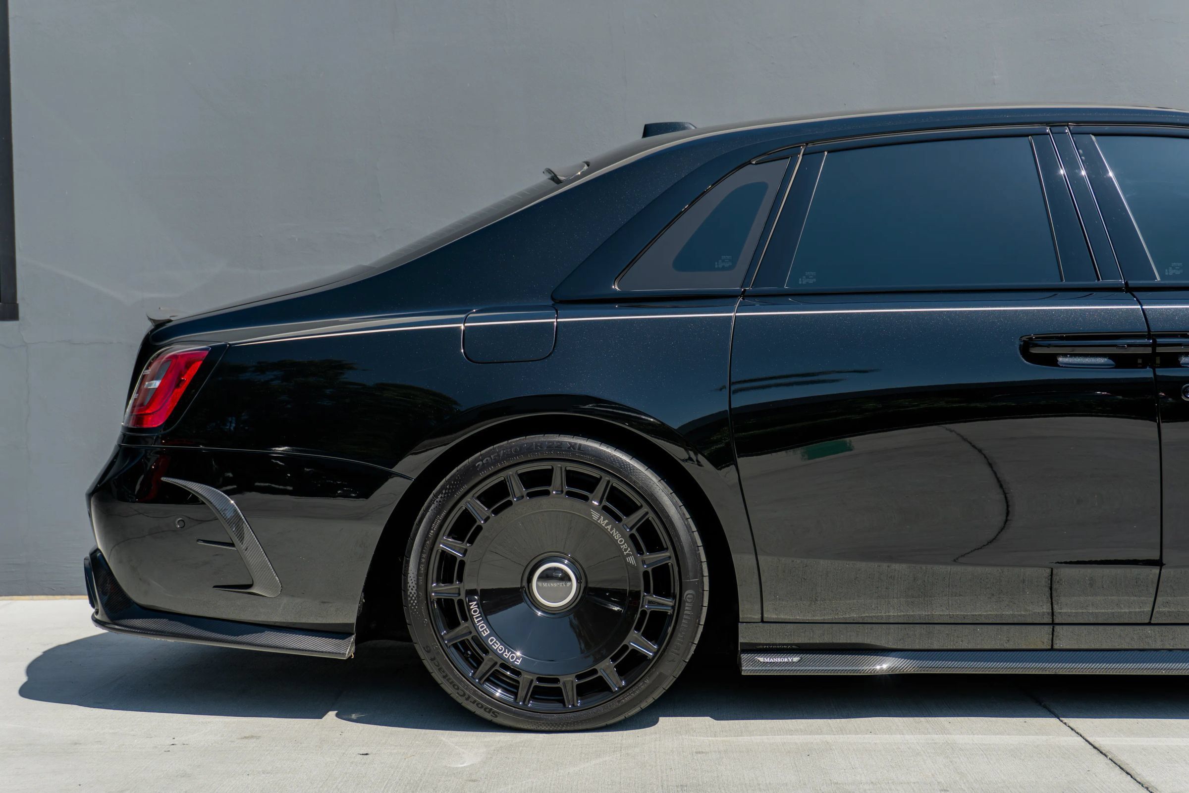 Used 2021 Rolls-Royce Ghost AWD/4WD image 38